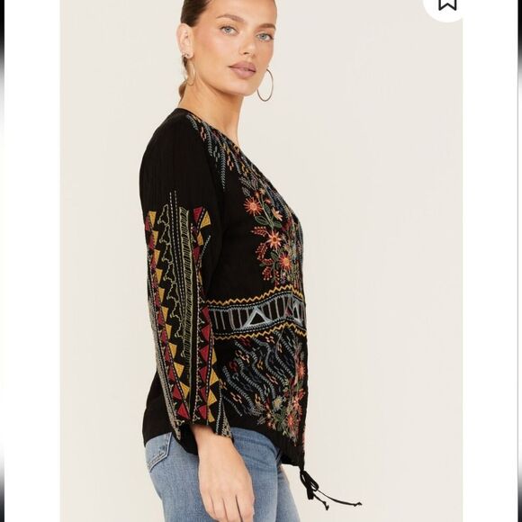 Johnny Was Women's Ezra Embroidered Blouse. Size S - Picture 9 of 10